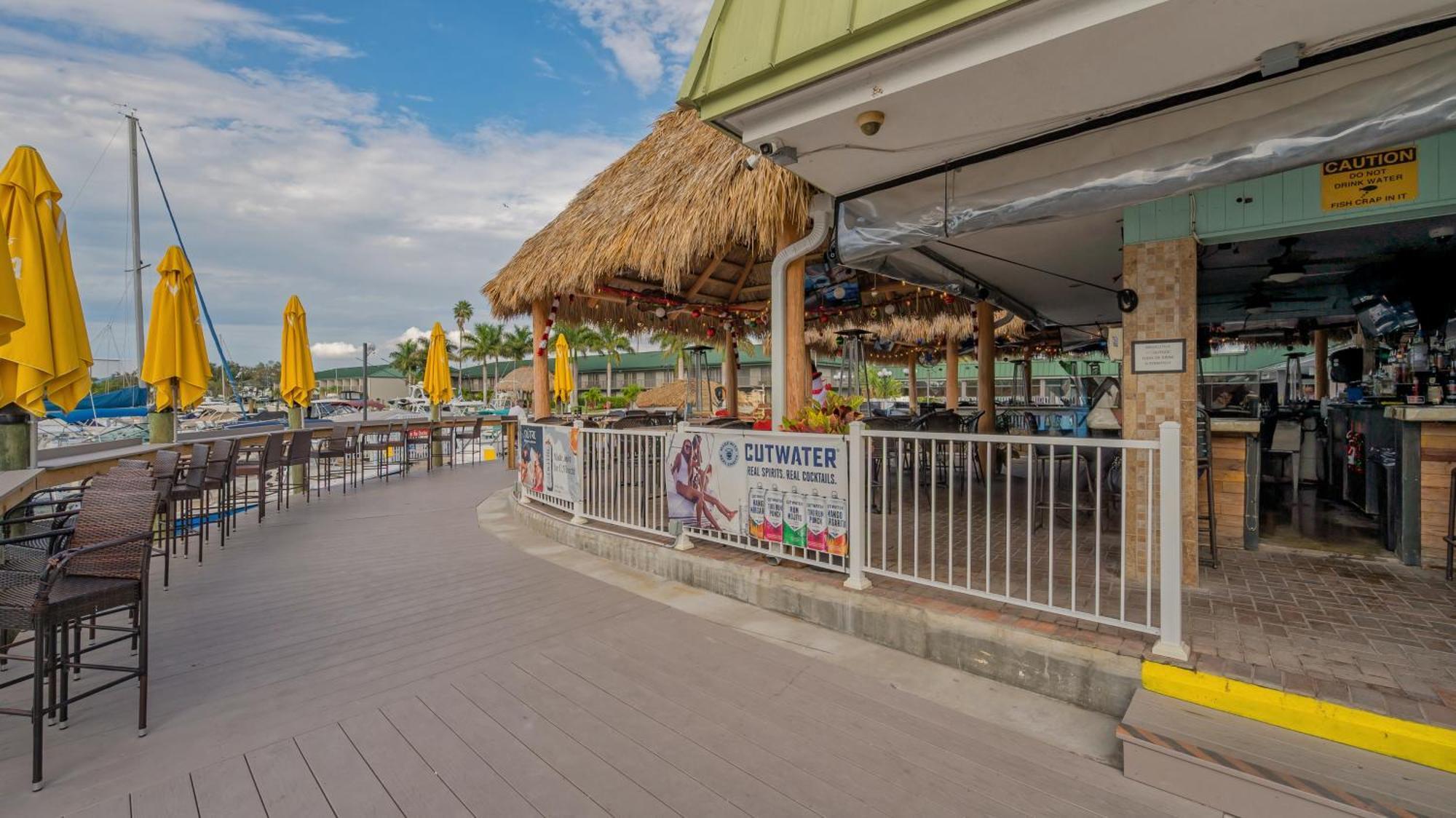 All-New Waterfront With Balcony,Pool,Tiki Bar,Gym Sarasota megye Kültér fotó