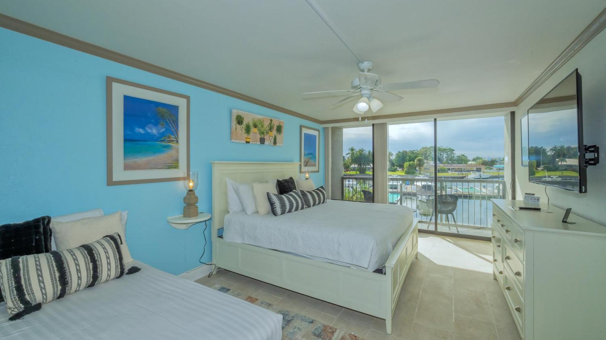 All-New Waterfront With Balcony,Pool,Tiki Bar,Gym Sarasota megye Kültér fotó